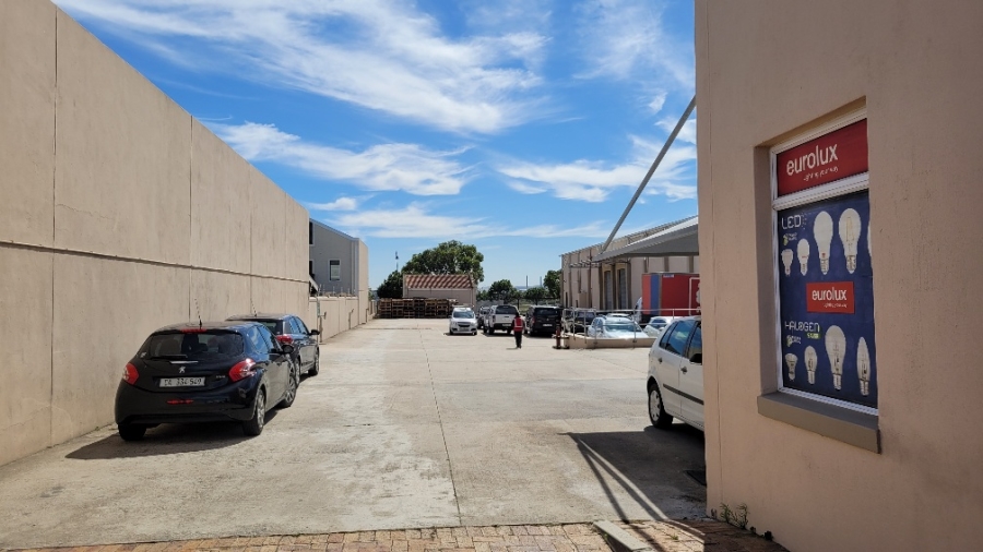 3 Bedroom Property for Sale in Montague Gardens Western Cape